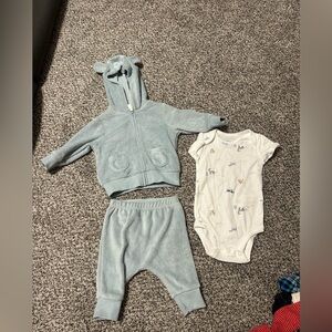 Carter’s set, 3 month